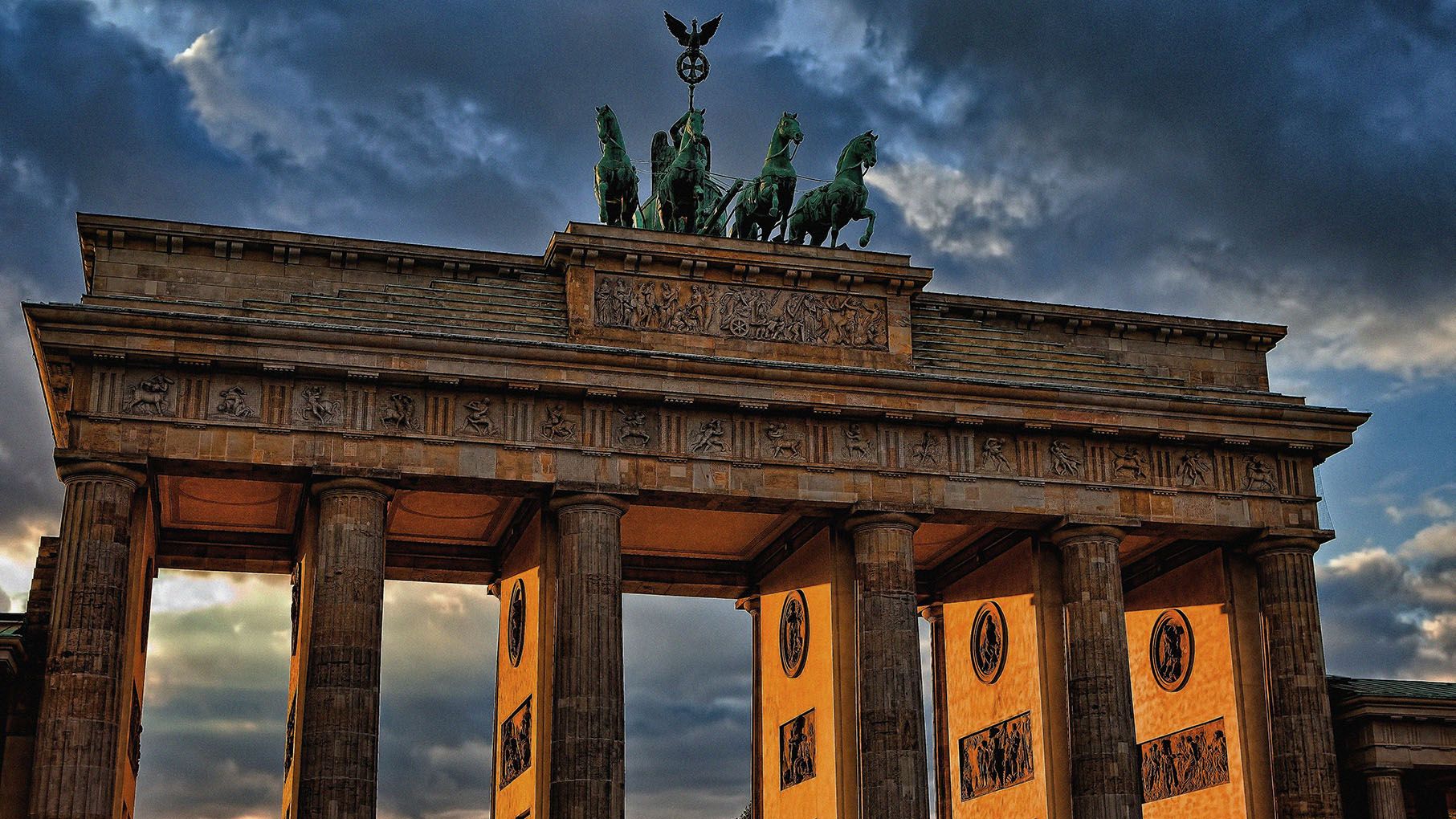 Majestic photo of Berlin's Brandenburg Gate.